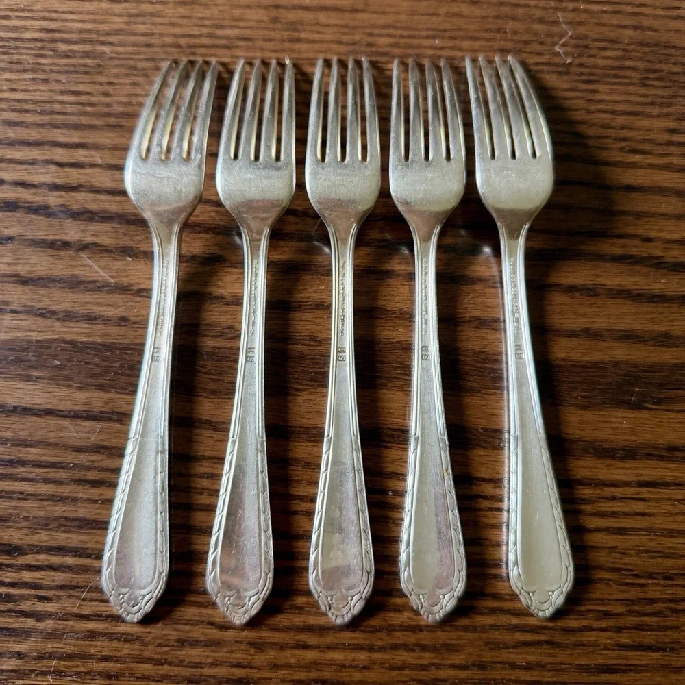 Vtg HOLMES & EDWARDS 1932 Masterpiece Silverplate Dinner Forks Set‎ Of 5